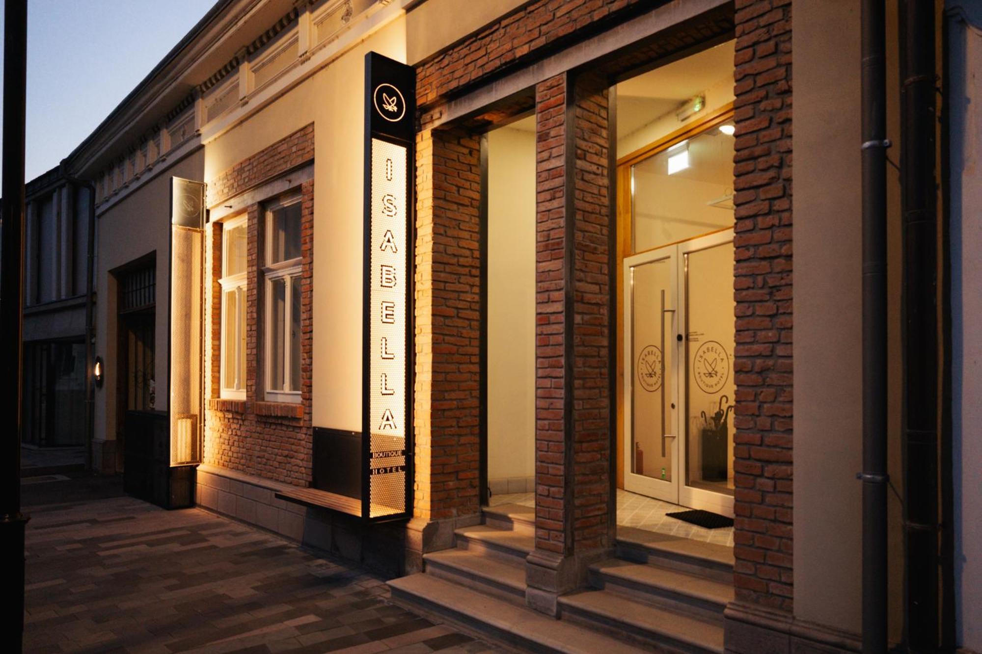 Isabella Boutique Hotel Sfântu-Gheorghe Exterior foto
